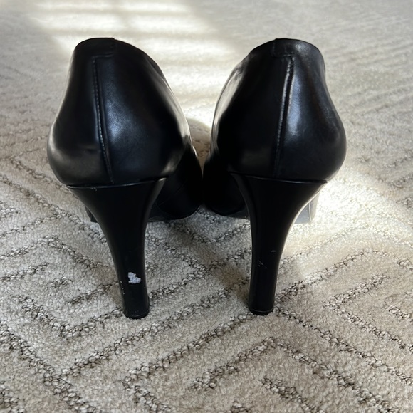 Jessica Simpson leather pumps - size 8.5 - Picture 2 of 7